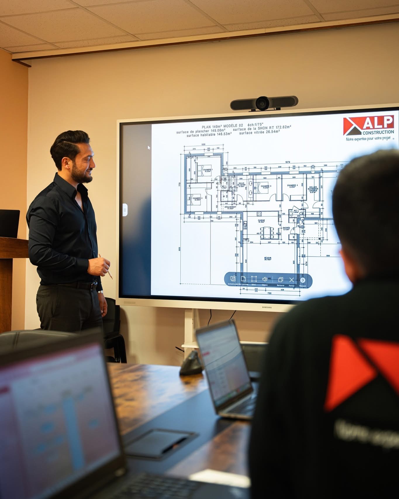 Présentation d’un projet par l’équipe ALP Construction.